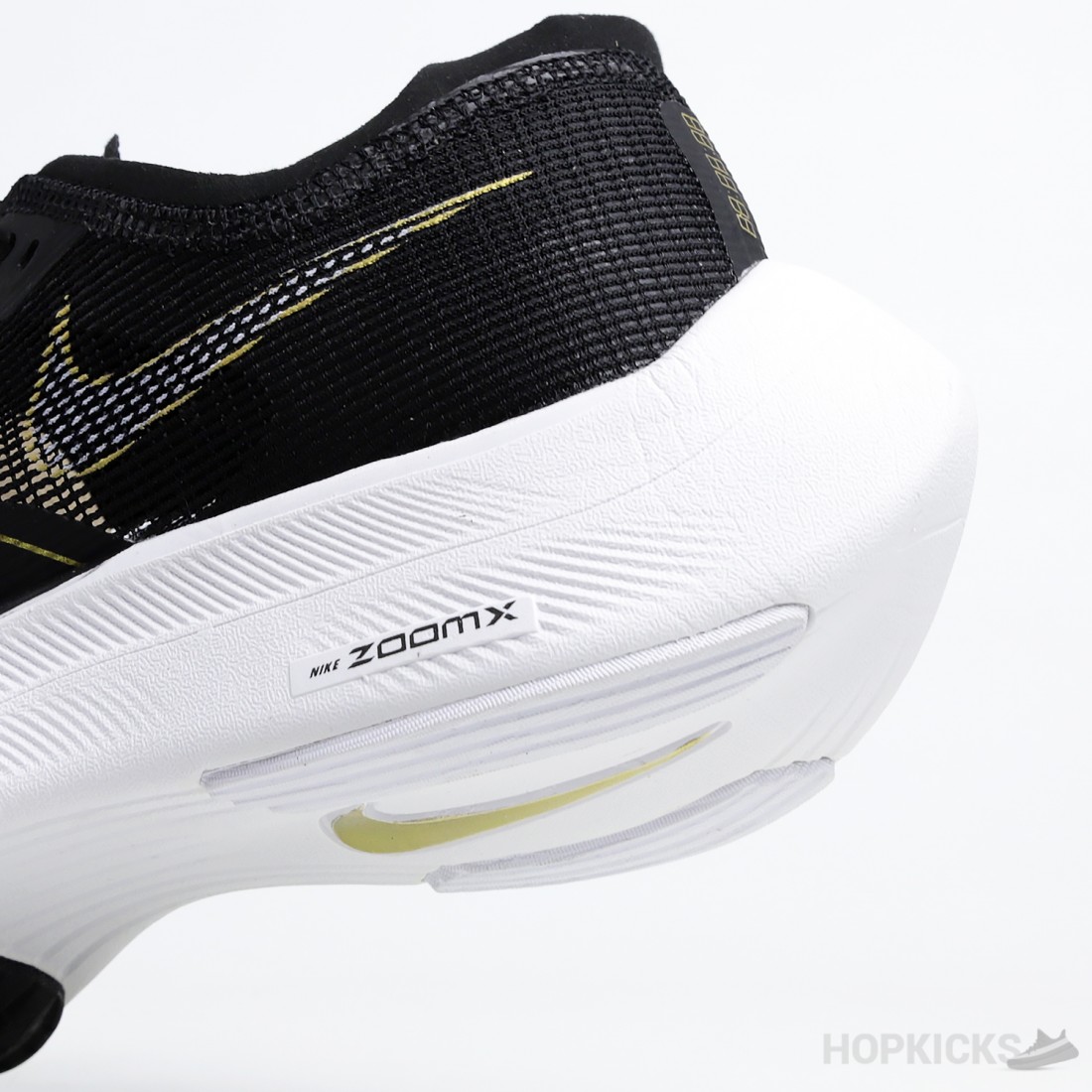 nike zoomx vaporfly next black